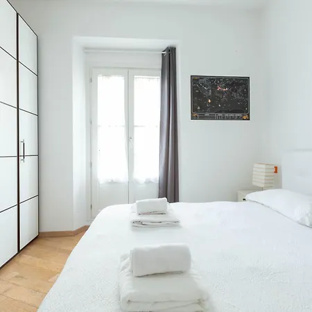 Porta Romana Comfy דירה